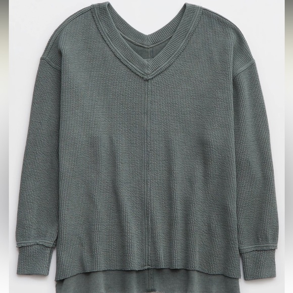 Aerie Wonder Textured V-Neck Sweatshirt - Picture 5 of 9